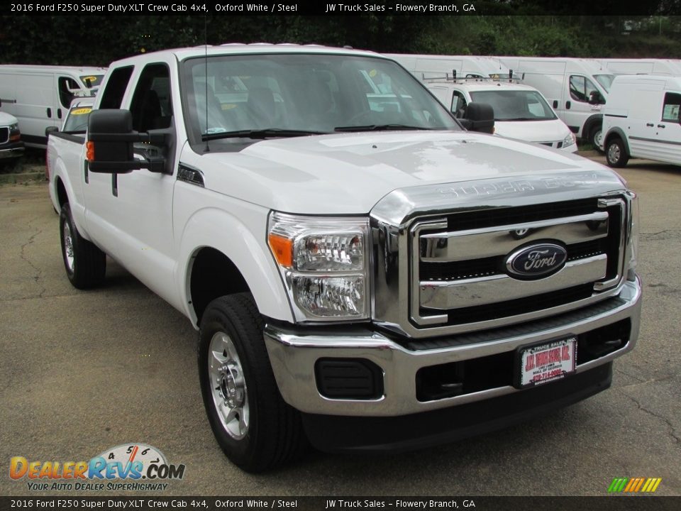 2016 Ford F250 Super Duty XLT Crew Cab 4x4 Oxford White / Steel Photo #3