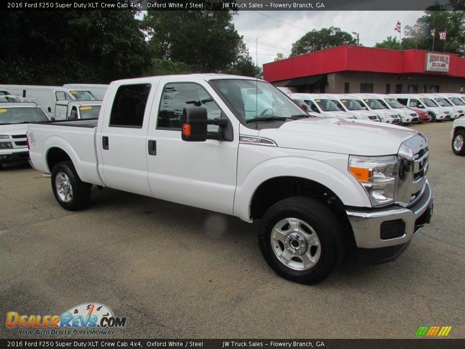 2016 Ford F250 Super Duty XLT Crew Cab 4x4 Oxford White / Steel Photo #4
