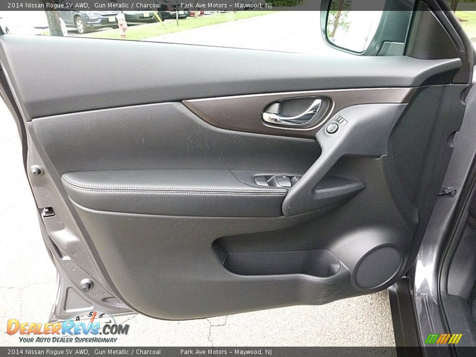 2014 Nissan Rogue SV AWD Gun Metallic / Charcoal Photo #10