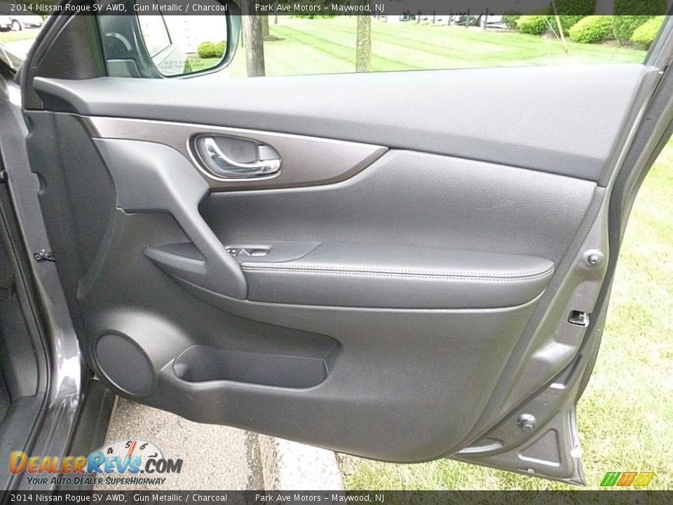 2014 Nissan Rogue SV AWD Gun Metallic / Charcoal Photo #16