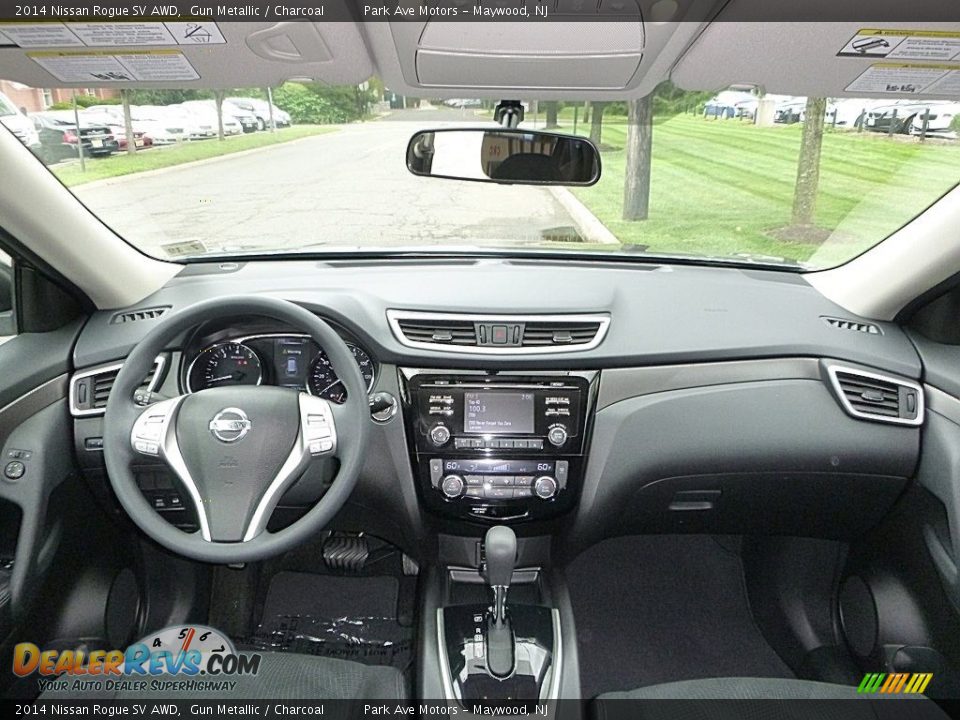 2014 Nissan Rogue SV AWD Gun Metallic / Charcoal Photo #24