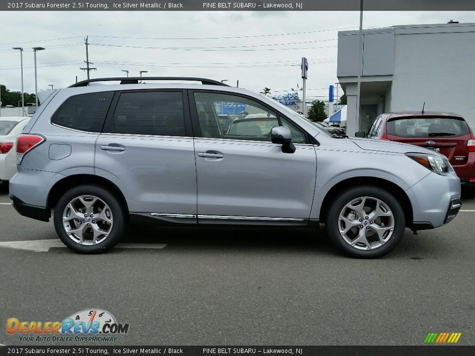2017 Subaru Forester 2.5i Touring Ice Silver Metallic / Black Photo #3