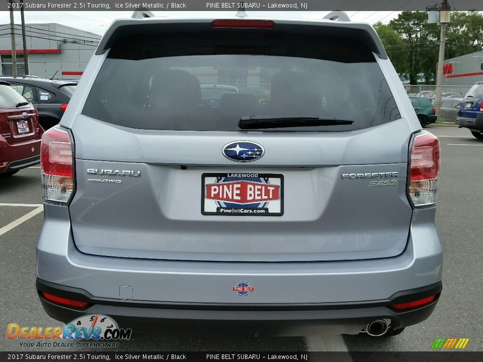 2017 Subaru Forester 2.5i Touring Ice Silver Metallic / Black Photo #5