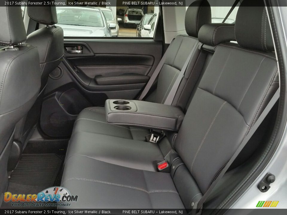 2017 Subaru Forester 2.5i Touring Ice Silver Metallic / Black Photo #6