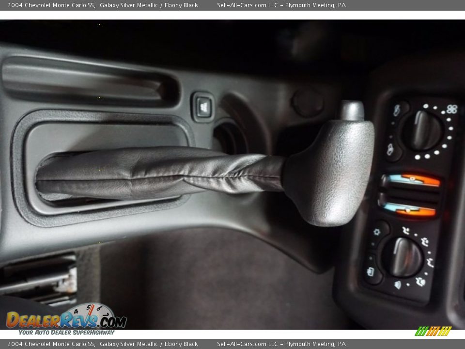 2004 Chevrolet Monte Carlo SS Galaxy Silver Metallic / Ebony Black Photo #35