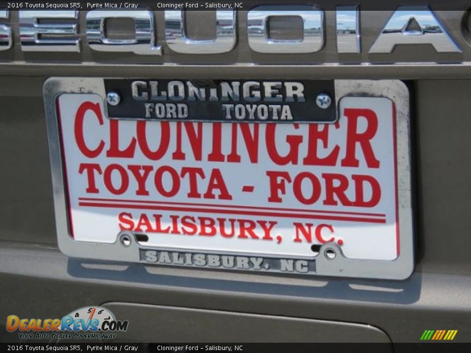Dealer Info of 2016 Toyota Sequoia SR5 Photo #25