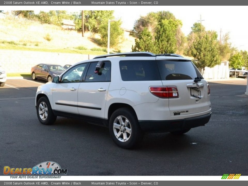 2008 Saturn Outlook XE AWD Cream White / Black Photo #4