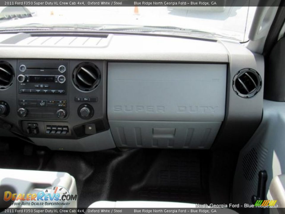 2011 Ford F350 Super Duty XL Crew Cab 4x4 Oxford White / Steel Photo #15