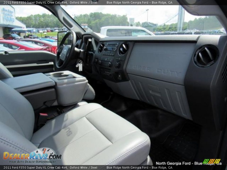2011 Ford F350 Super Duty XL Crew Cab 4x4 Oxford White / Steel Photo #25