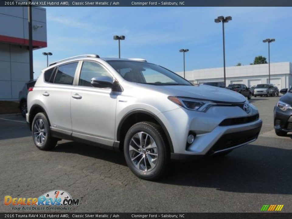 2016 Toyota RAV4 XLE Hybrid AWD Classic Silver Metallic / Ash Photo #1