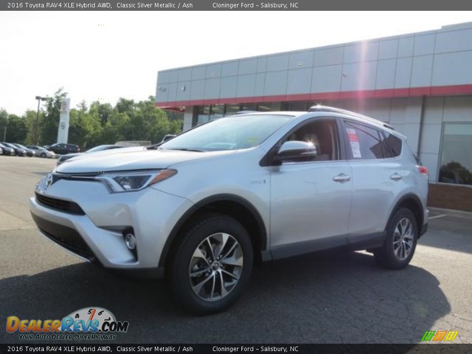 2016 Toyota RAV4 XLE Hybrid AWD Classic Silver Metallic / Ash Photo #3