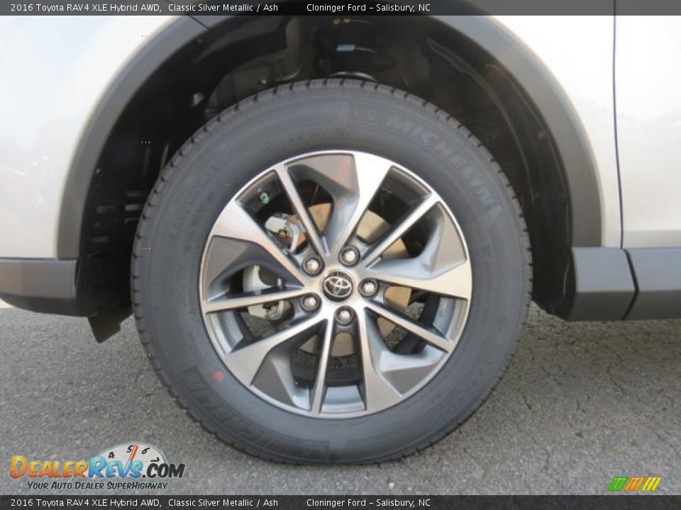 2016 Toyota RAV4 XLE Hybrid AWD Classic Silver Metallic / Ash Photo #4