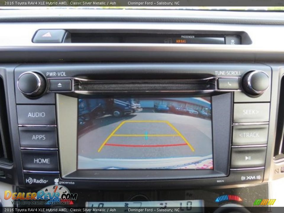 2016 Toyota RAV4 XLE Hybrid AWD Classic Silver Metallic / Ash Photo #22