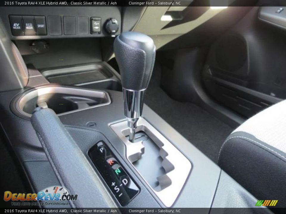 2016 Toyota RAV4 XLE Hybrid AWD Classic Silver Metallic / Ash Photo #23