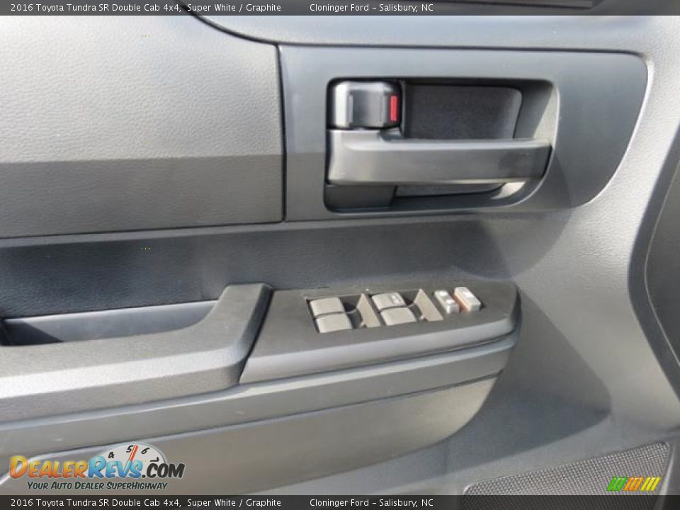 2016 Toyota Tundra SR Double Cab 4x4 Super White / Graphite Photo #9