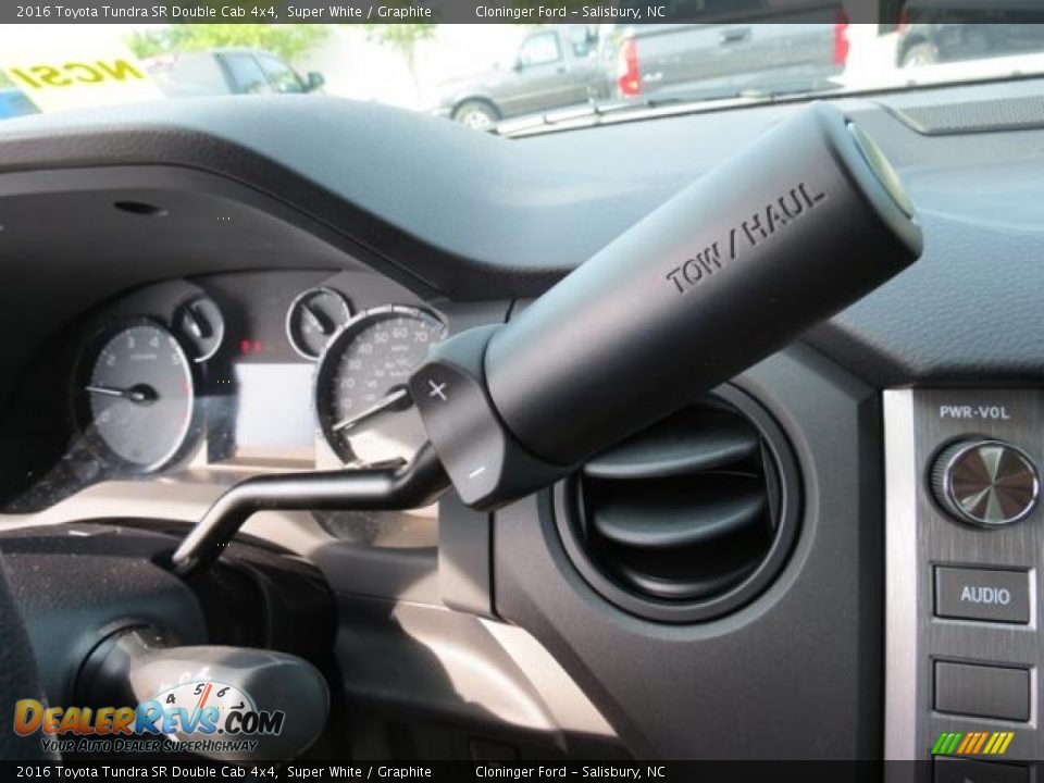 2016 Toyota Tundra SR Double Cab 4x4 Super White / Graphite Photo #15