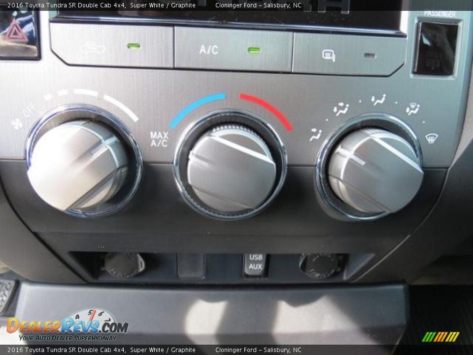 2016 Toyota Tundra SR Double Cab 4x4 Super White / Graphite Photo #18