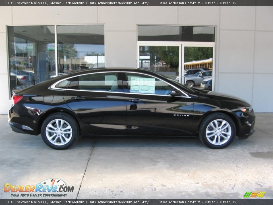 2016 Chevrolet Malibu LT Mosaic Black Metallic / Dark Atmosphere/Medium Ash Gray Photo #2