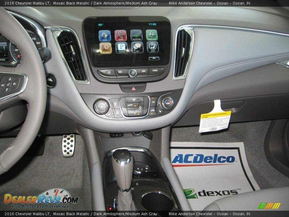 2016 Chevrolet Malibu LT Mosaic Black Metallic / Dark Atmosphere/Medium Ash Gray Photo #5