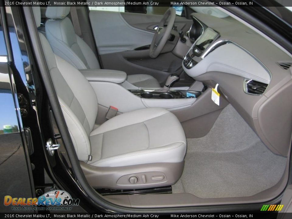 2016 Chevrolet Malibu LT Mosaic Black Metallic / Dark Atmosphere/Medium Ash Gray Photo #9