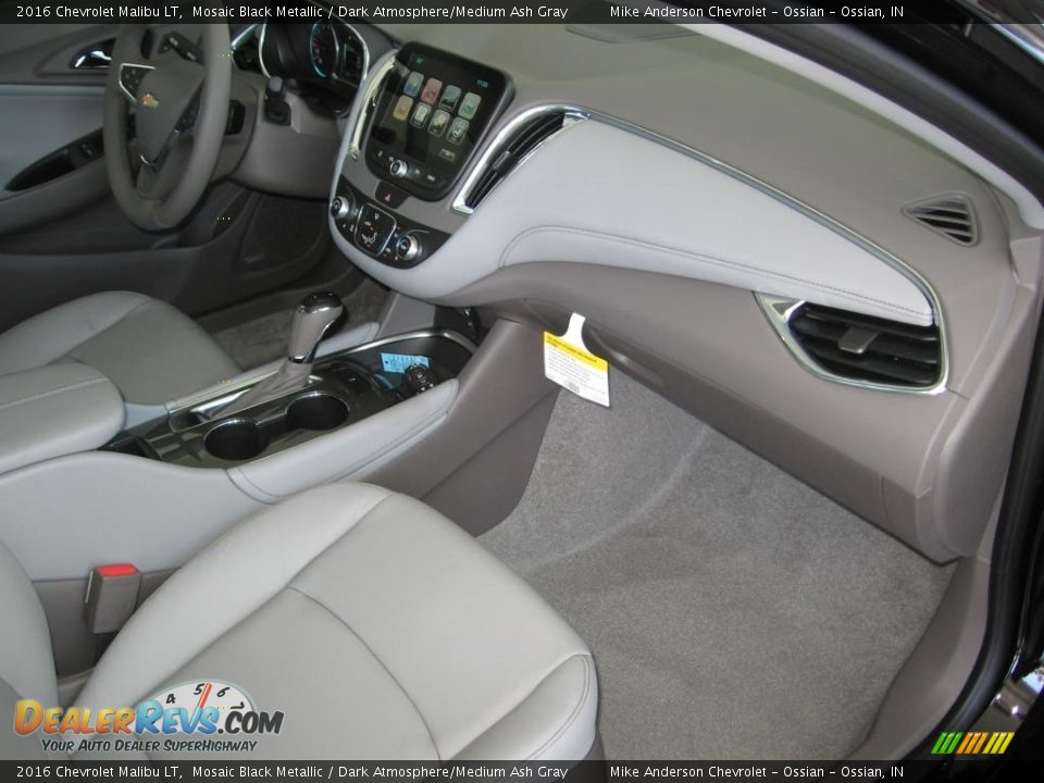 2016 Chevrolet Malibu LT Mosaic Black Metallic / Dark Atmosphere/Medium Ash Gray Photo #11