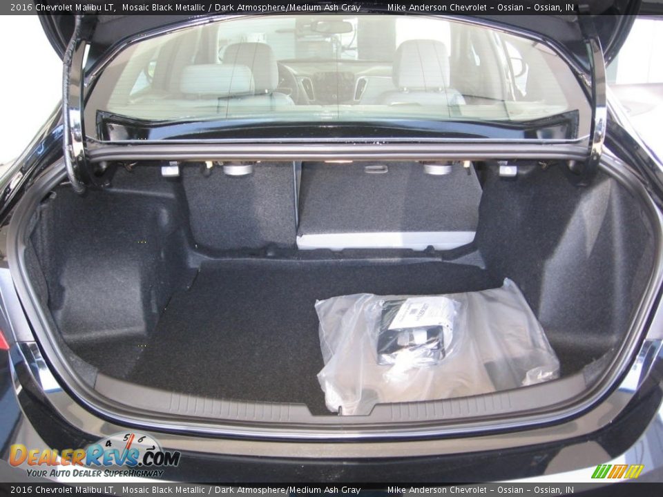 2016 Chevrolet Malibu LT Mosaic Black Metallic / Dark Atmosphere/Medium Ash Gray Photo #16