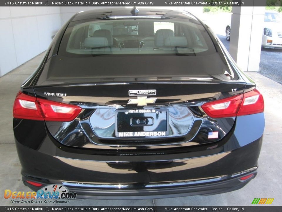 2016 Chevrolet Malibu LT Mosaic Black Metallic / Dark Atmosphere/Medium Ash Gray Photo #17
