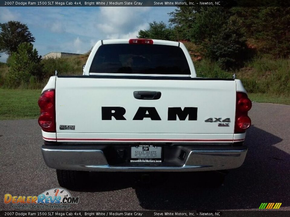 2007 Dodge Ram 1500 SLT Mega Cab 4x4 Bright White / Medium Slate Gray Photo #5