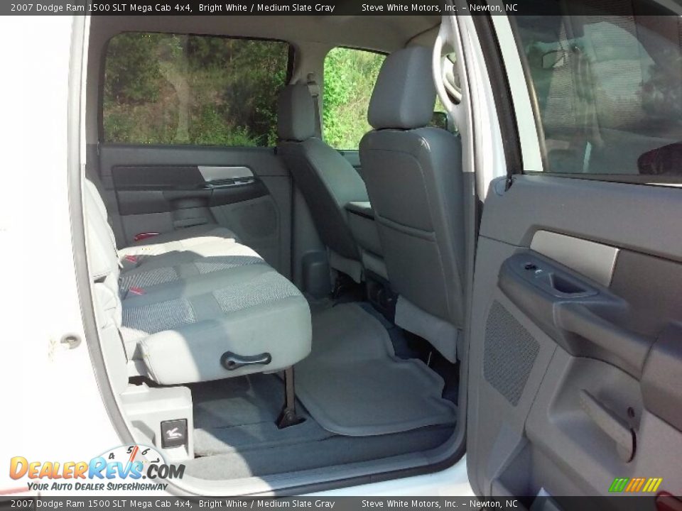 2007 Dodge Ram 1500 SLT Mega Cab 4x4 Bright White / Medium Slate Gray Photo #12
