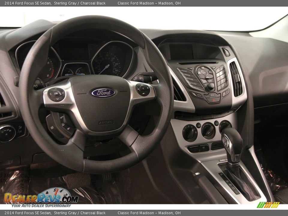 2014 Ford Focus SE Sedan Sterling Gray / Charcoal Black Photo #6