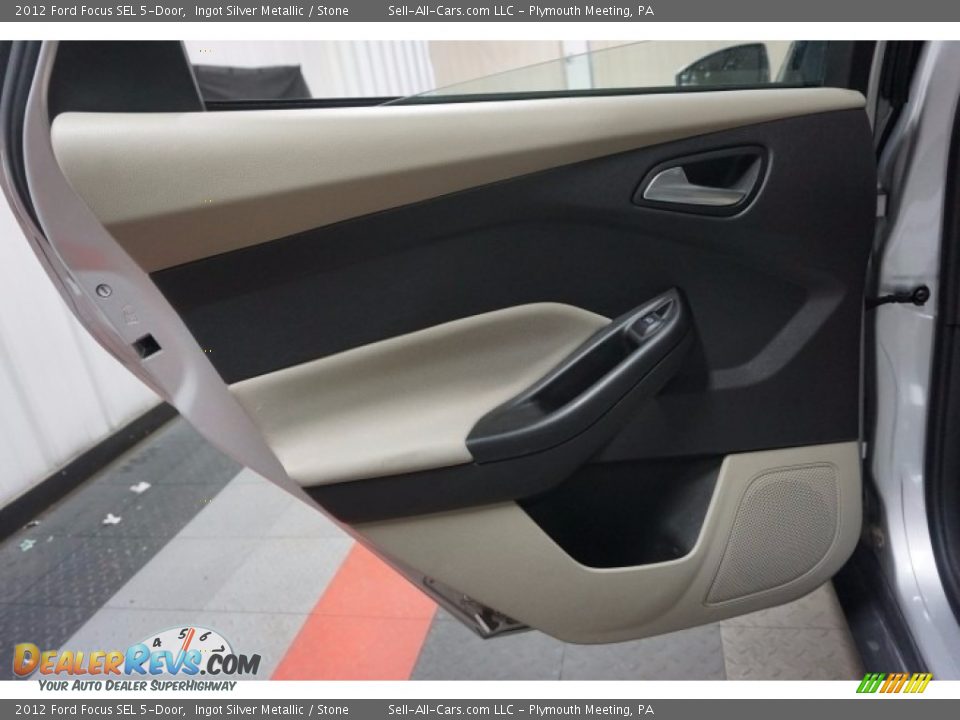 2012 Ford Focus SEL 5-Door Ingot Silver Metallic / Stone Photo #15