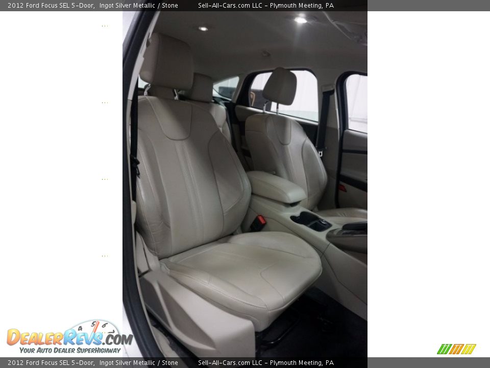 2012 Ford Focus SEL 5-Door Ingot Silver Metallic / Stone Photo #18