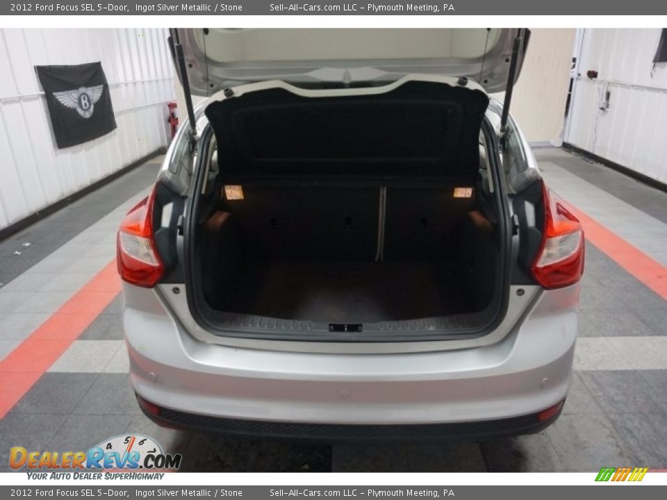 2012 Ford Focus SEL 5-Door Ingot Silver Metallic / Stone Photo #20