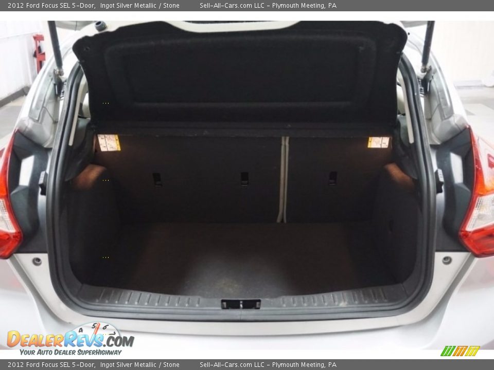 2012 Ford Focus SEL 5-Door Ingot Silver Metallic / Stone Photo #21
