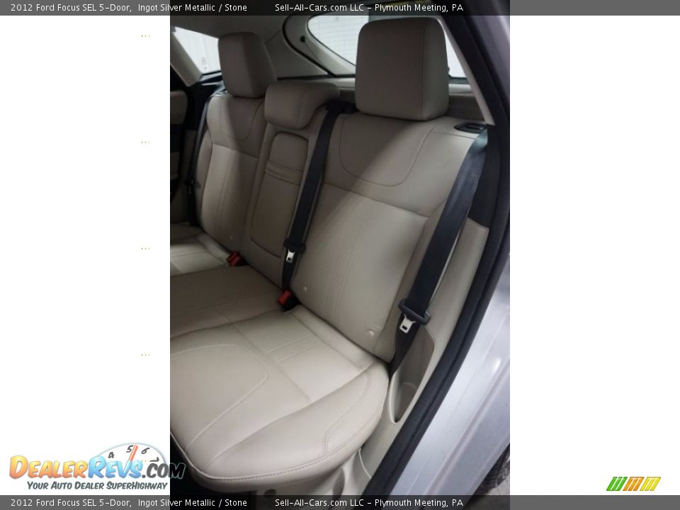 2012 Ford Focus SEL 5-Door Ingot Silver Metallic / Stone Photo #22