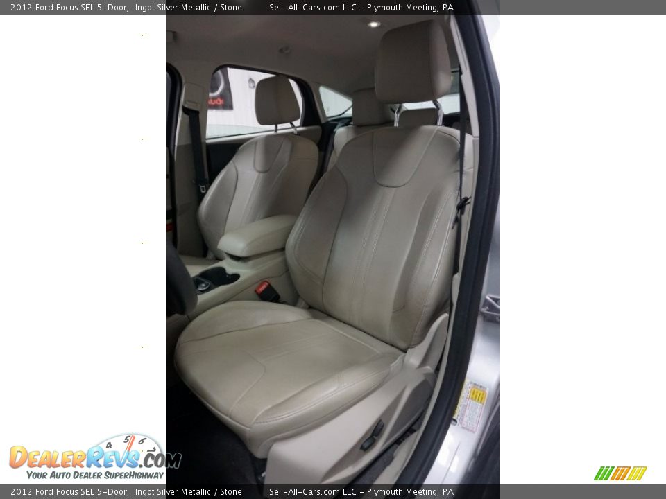 2012 Ford Focus SEL 5-Door Ingot Silver Metallic / Stone Photo #23