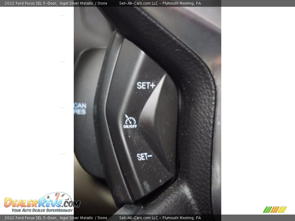 2012 Ford Focus SEL 5-Door Ingot Silver Metallic / Stone Photo #32