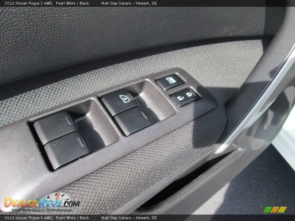 2013 Nissan Rogue S AWD Pearl White / Black Photo #14