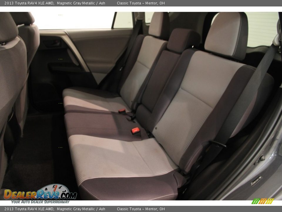 2013 Toyota RAV4 XLE AWD Magnetic Gray Metallic / Ash Photo #15