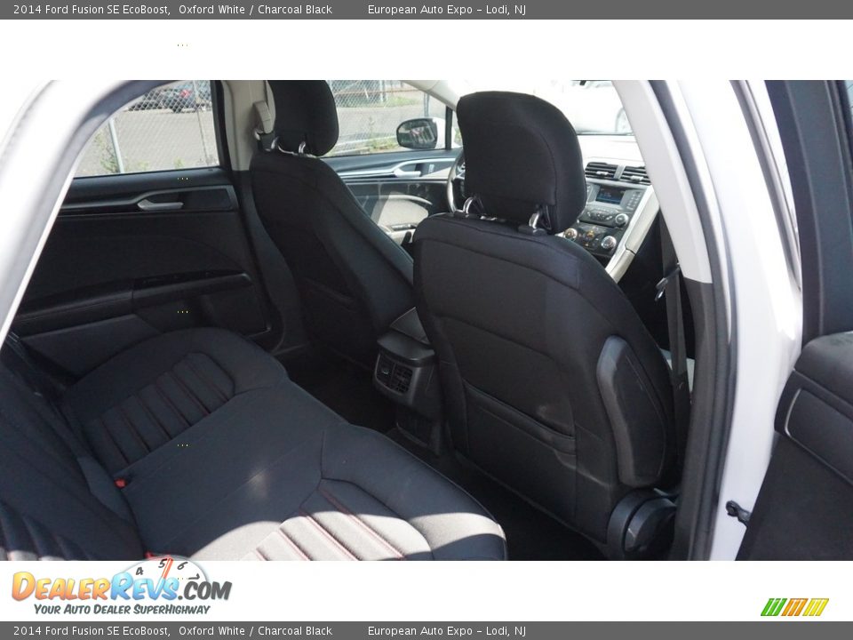 2014 Ford Fusion SE EcoBoost Oxford White / Charcoal Black Photo #9