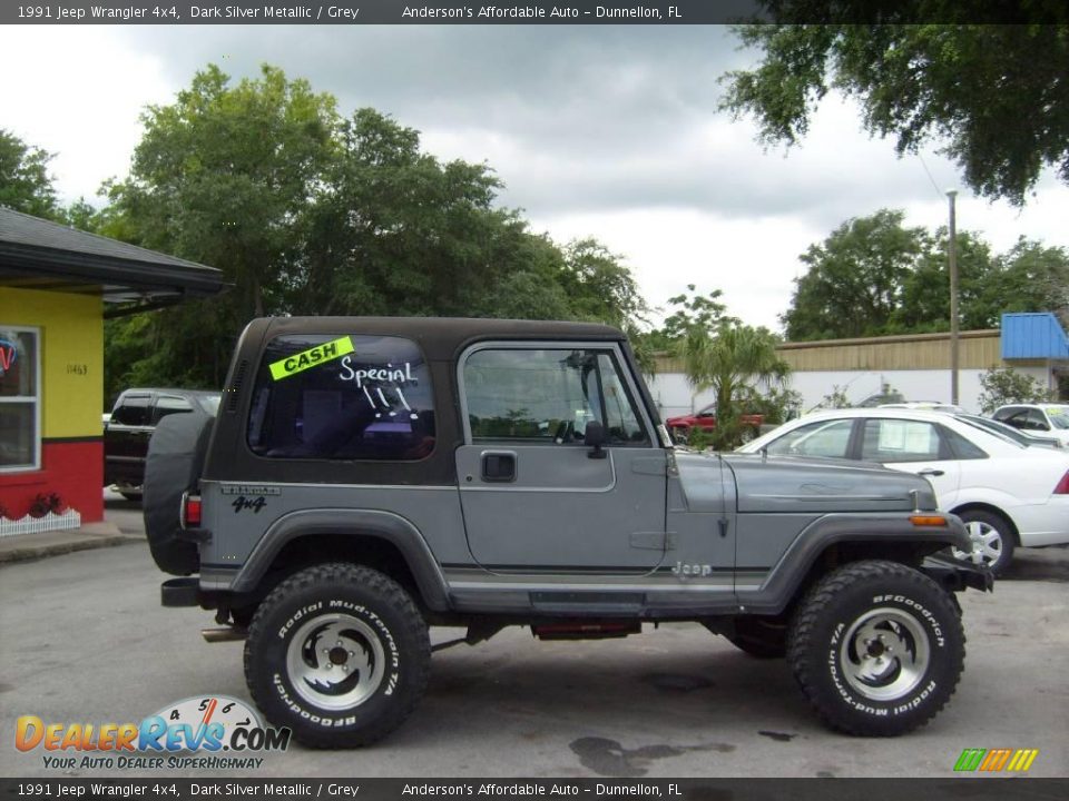 1991 Jeep Wrangler 4x4 Dark Silver Metallic / Grey Photo #2