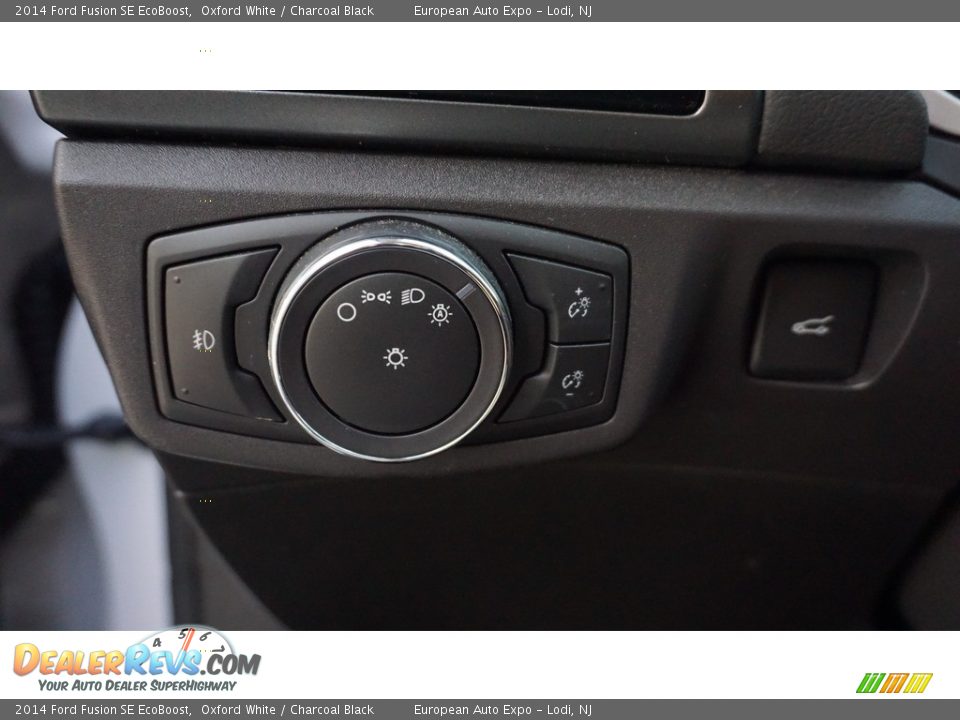 2014 Ford Fusion SE EcoBoost Oxford White / Charcoal Black Photo #22