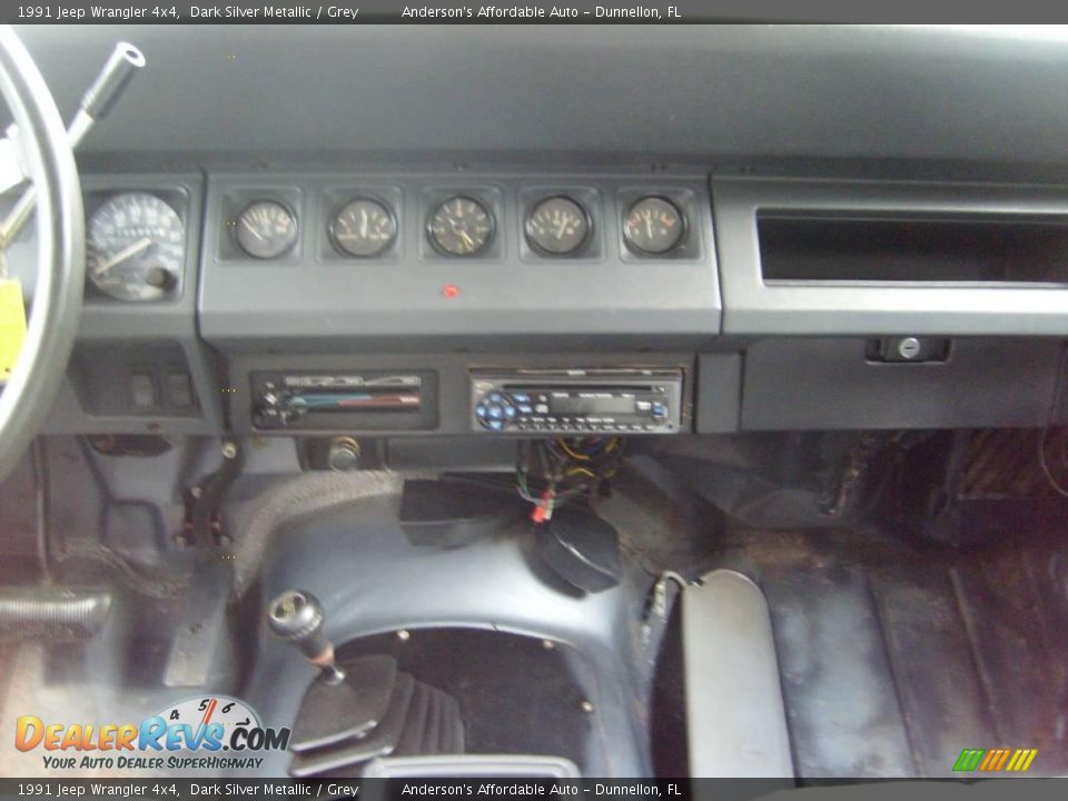 1991 Jeep Wrangler 4x4 Dark Silver Metallic / Grey Photo #21