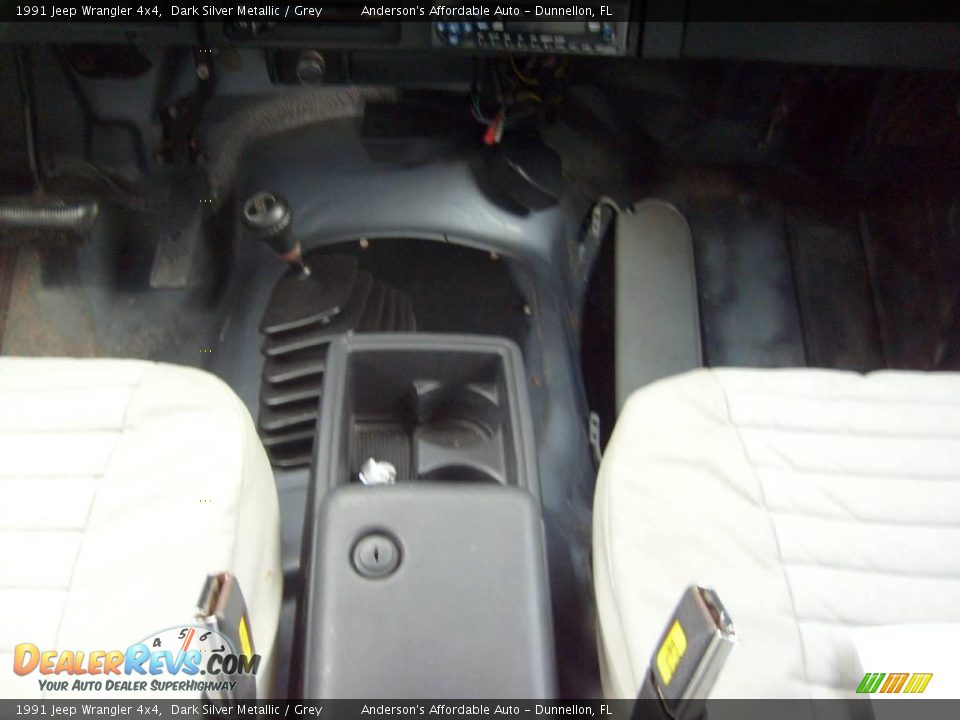 1991 Jeep Wrangler 4x4 Dark Silver Metallic / Grey Photo #22