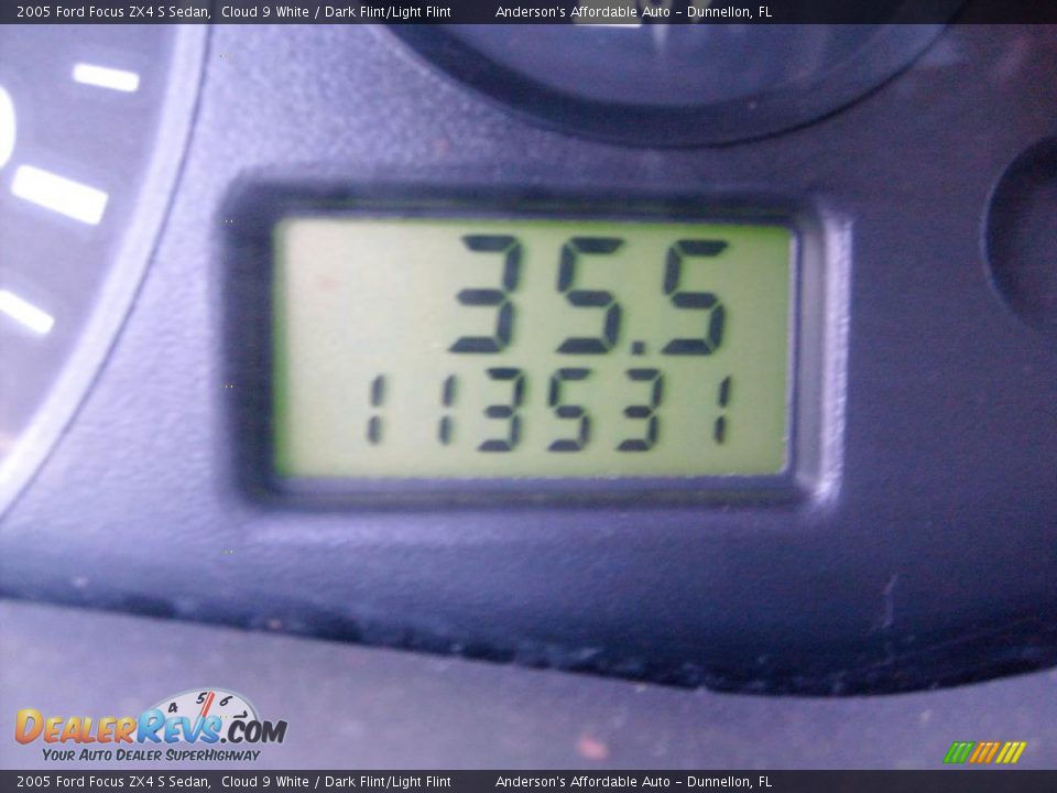 2005 Ford Focus ZX4 S Sedan Cloud 9 White / Dark Flint/Light Flint Photo #15