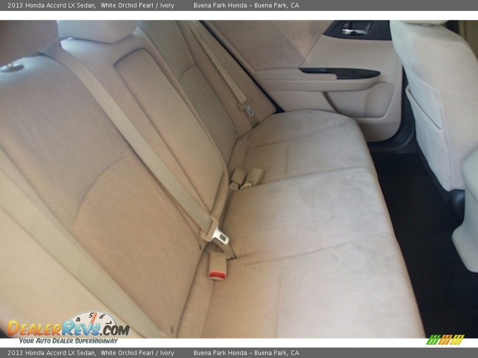 2013 Honda Accord LX Sedan White Orchid Pearl / Ivory Photo #16
