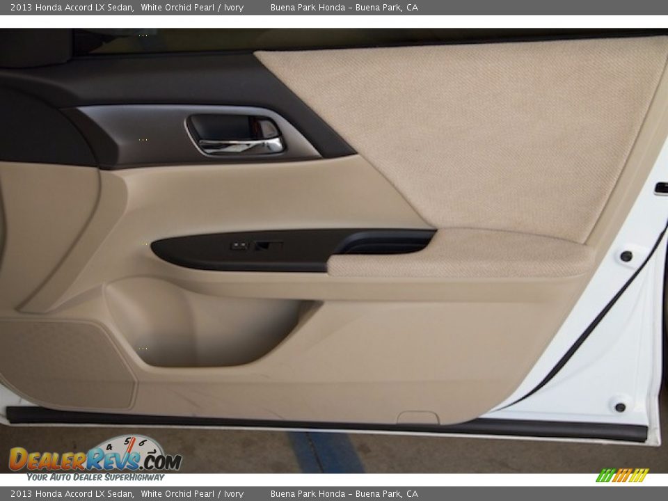 2013 Honda Accord LX Sedan White Orchid Pearl / Ivory Photo #26