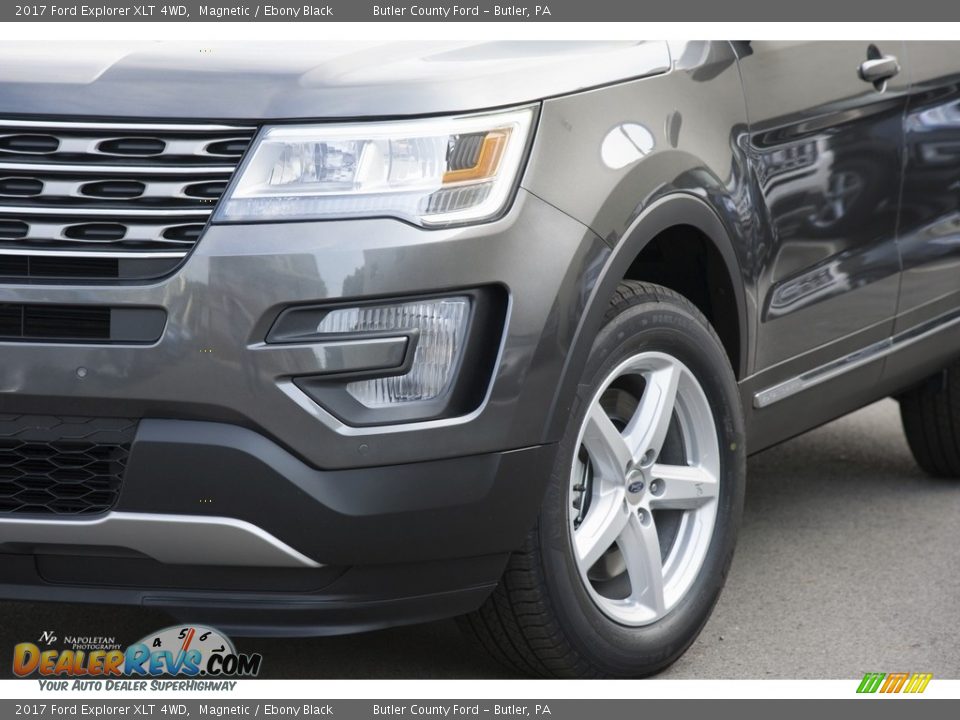 2017 Ford Explorer XLT 4WD Magnetic / Ebony Black Photo #2