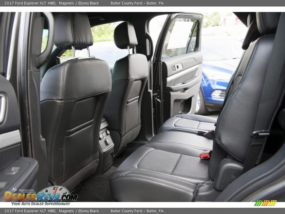 2017 Ford Explorer XLT 4WD Magnetic / Ebony Black Photo #9