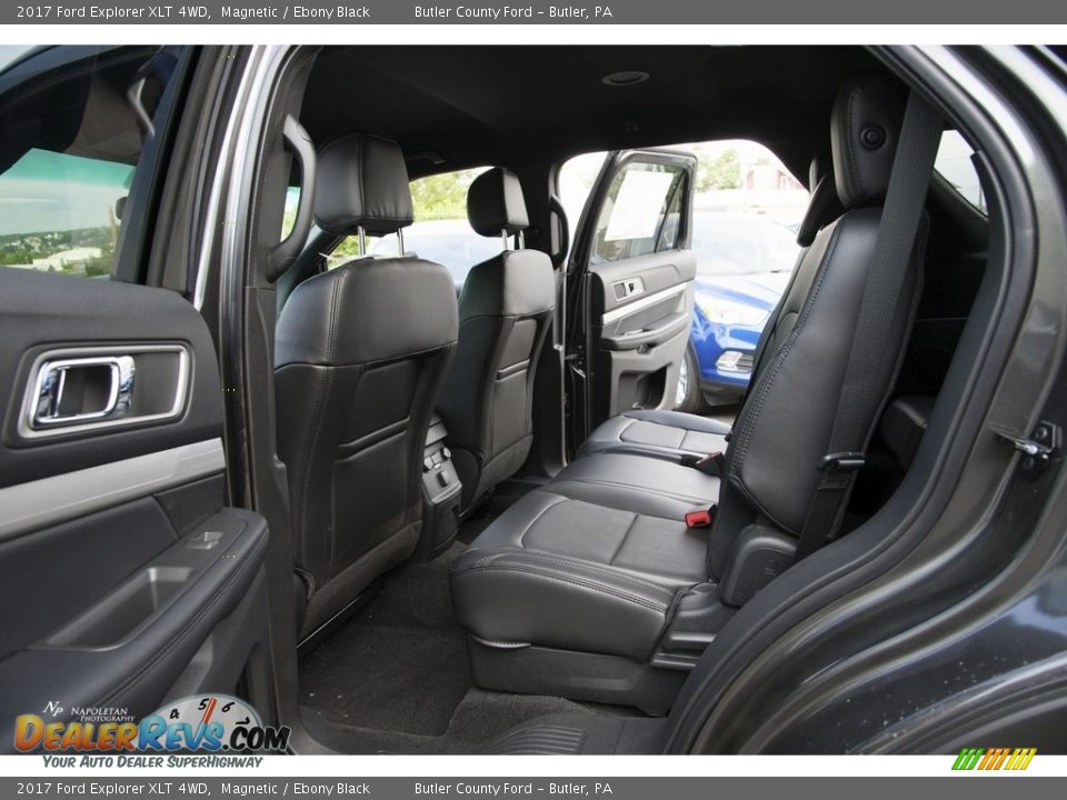 2017 Ford Explorer XLT 4WD Magnetic / Ebony Black Photo #10